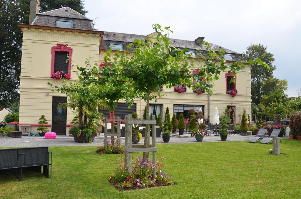 Villa Le Domaine Des Fagnes Sains-du-Nord Exterior foto
